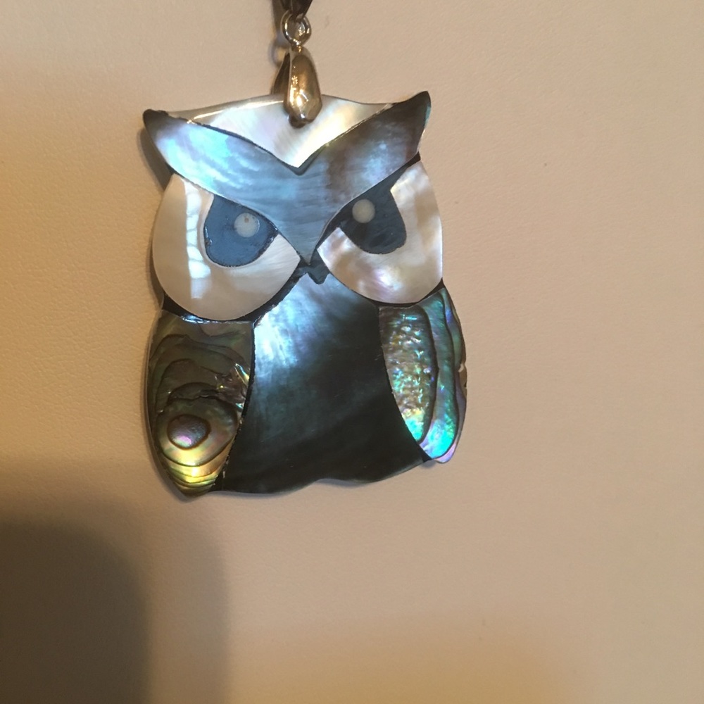 Necklace - Picture 2 of 3